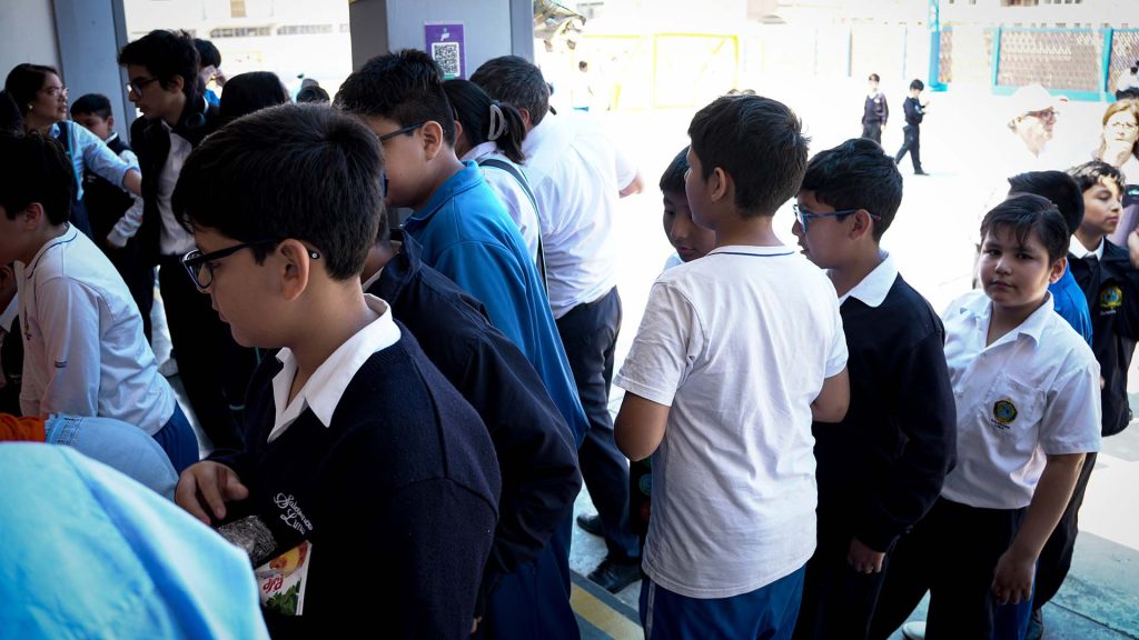 Estudiantes de 3.º de primaria del Colegio Salesiano San Francisco de Sales llenan de alegría y solidaridad el colegio en su Venta Misionera