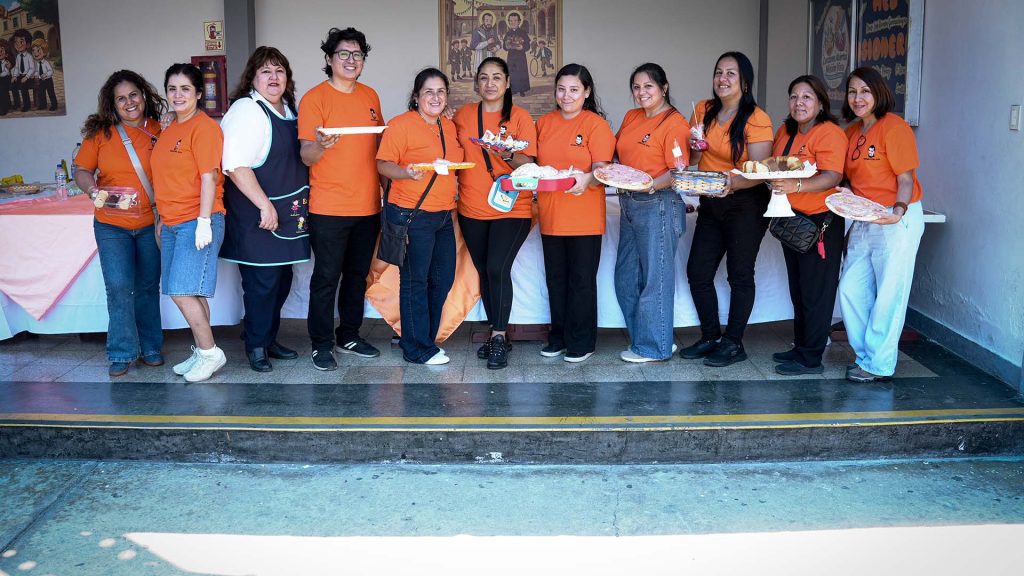 Estudiantes de 3.º de primaria del Colegio Salesiano San Francisco de Sales llenan de alegría y solidaridad el colegio en su Venta Misionera