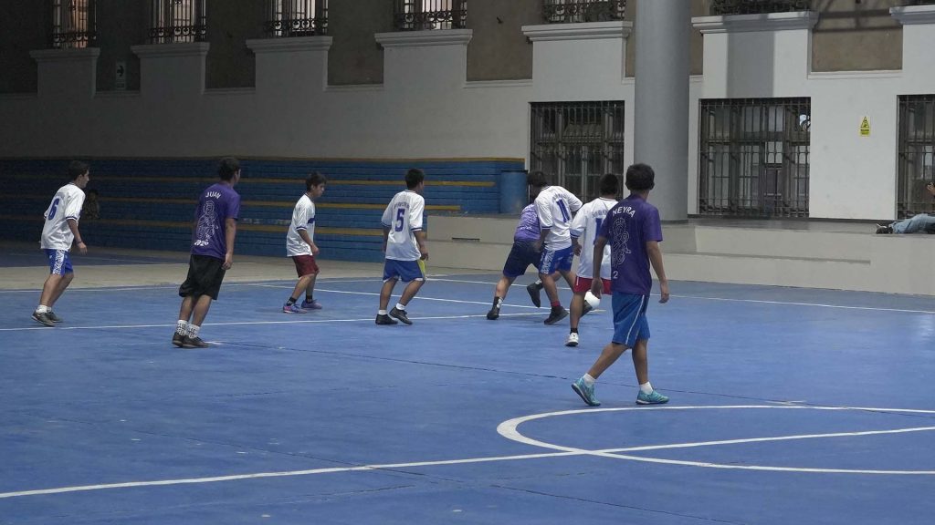 Fútbol de confraternización: 5.º de secundaria, CEBA y San Francisco de Sales