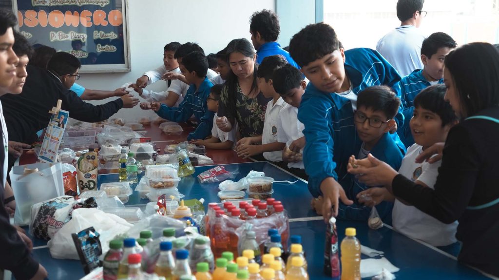 Estudiantes de 3.º de secundaria del Colegio Salesiano San Francisco de Sales lideran jornada de solidaridad y compromiso misionero