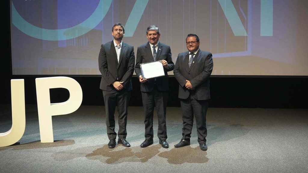 Excelencia académica reconocida: El Colegio Salesiano San Francisco de Sales es distinguido como Colegio de Alto Rendimiento por la Universidad del Pacífico.