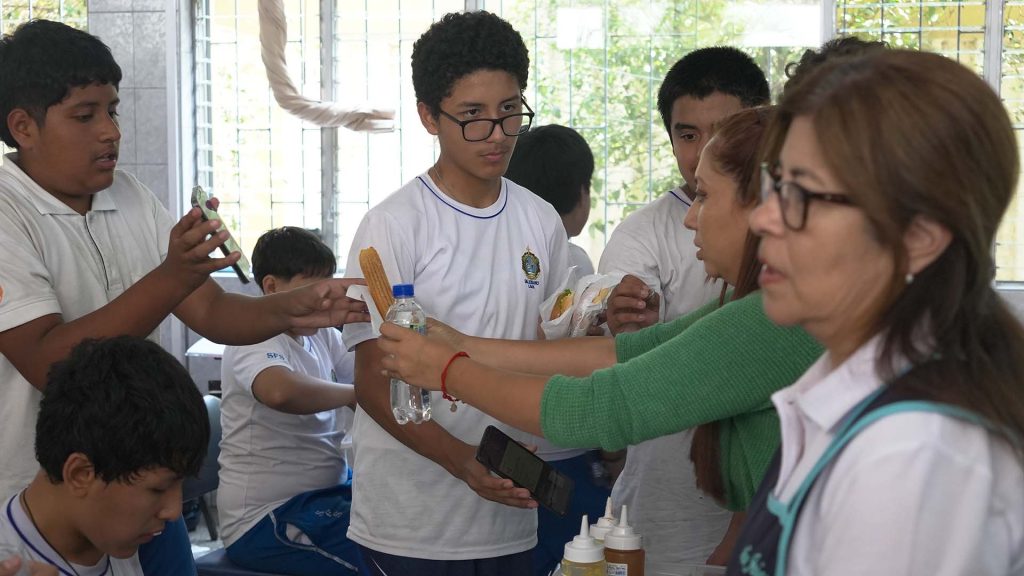 Estudiantes del Colegio Salesiano San Francisco de Sales promueven la solidaridad mediante una jornada misionera